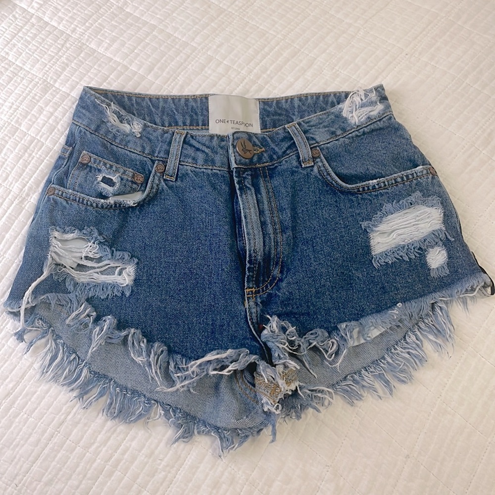 One teaspoon shorts